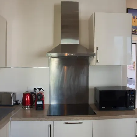 Daire Bright 1br In The Heart Of Old Place Nationale Antibes