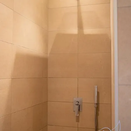 Heart Of The Old Town In Αντίμπ