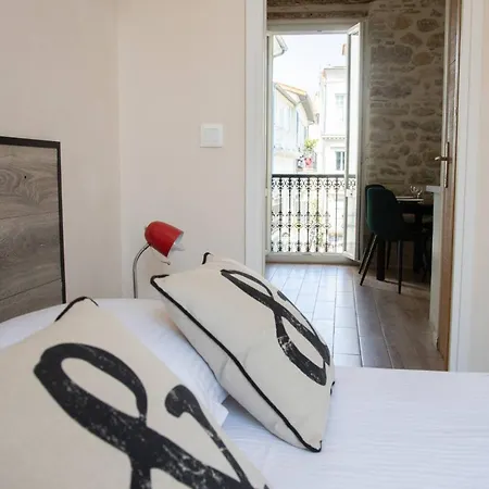 Bright 1br In The Heart Of Old Place Nationale Apartment Antibes